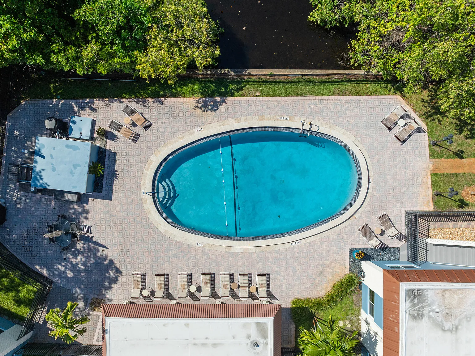 2 bed, 2.0 bath, 1180 sqft, $2,200 — Photo 3