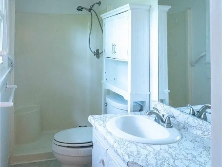 190 Spalding Cir — Photo 6