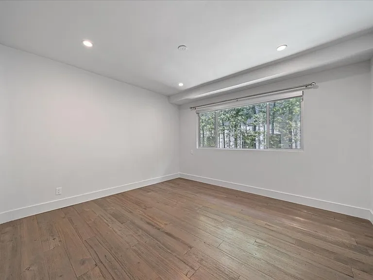 1455 S Castello Ave — Photo 26