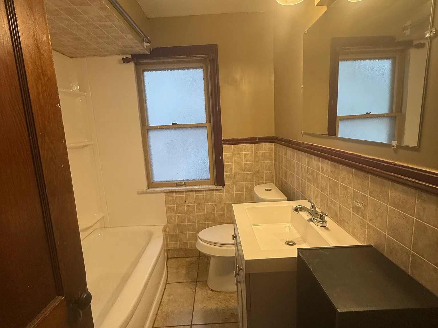 3 bed, 1600 sqft, $1,650 — Photo 4