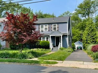 181 Auburn Rd, West Hartford, CT 06119