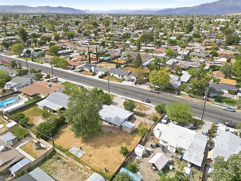 40861 Whittier Ave — Photo 38