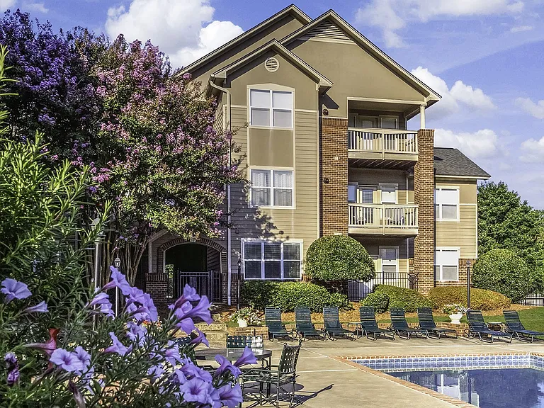 Eastover Ridge Apartments — Photo 12