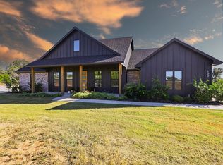 199 Graystone Dr, Weatherford, TX 76088