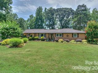 9507 Brenda Ann Rd, Charlotte, NC 28214