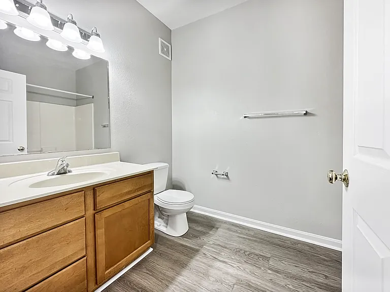 Beaver Creek Apartments — Photo 38
