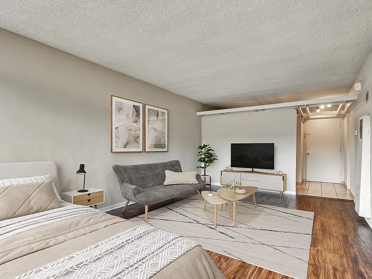 Park Loma Apartments — Photo 6