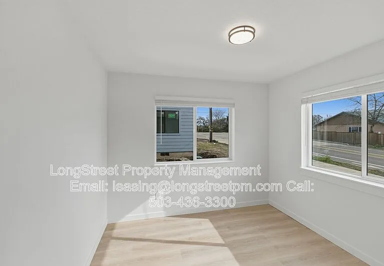 820 S 19th St — Photo 14