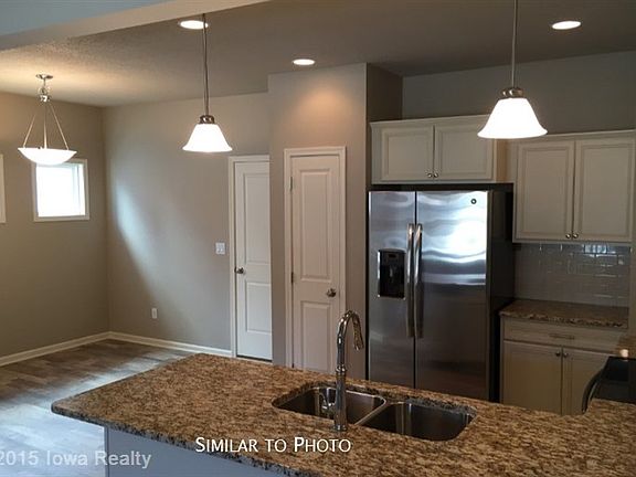 5th image of 138 Cambridge Dr