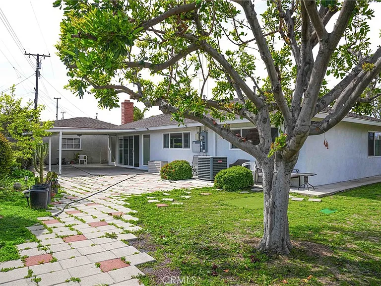 16340 Red Coach Ln — Photo 3