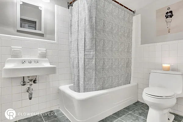 Sold by Cooper & Cooper Real Estate | media 11