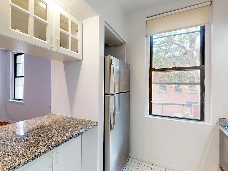 78 W 11th St #4 — Photo 8