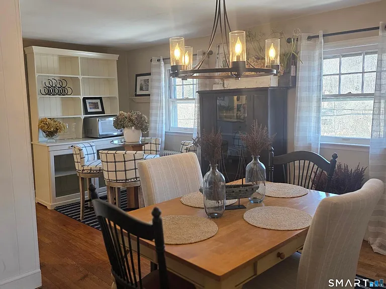 84 E Main St — Photo 6