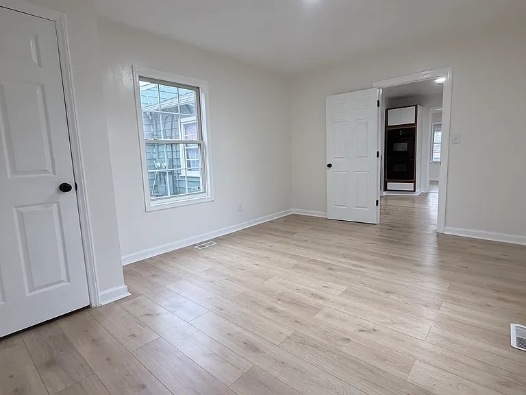 20 Calvin St — Photo 14