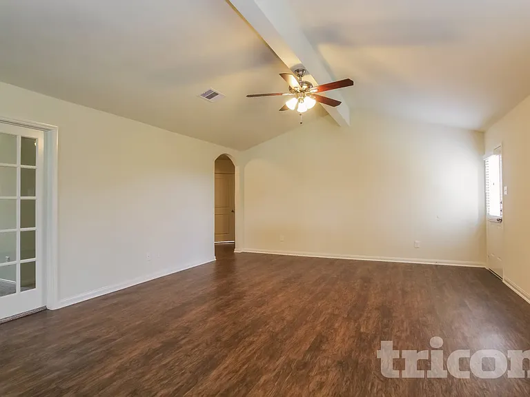 2310 Regatta Ln — Photo 2