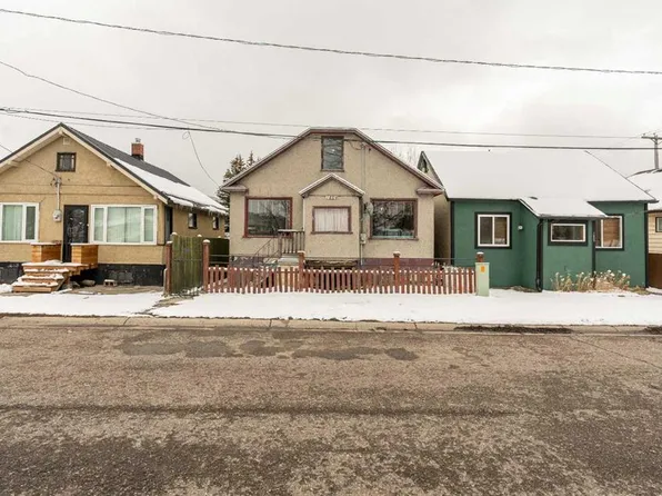 1409 W 81st St, Crowsnest Pass, AB T0K 0M0