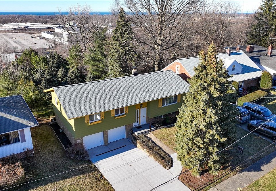 1st image of 19755 Upper Terrace Dr