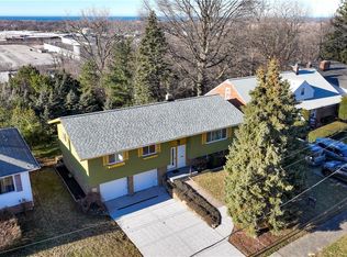 19755 Upper Terrace Dr, Euclid, OH 44117