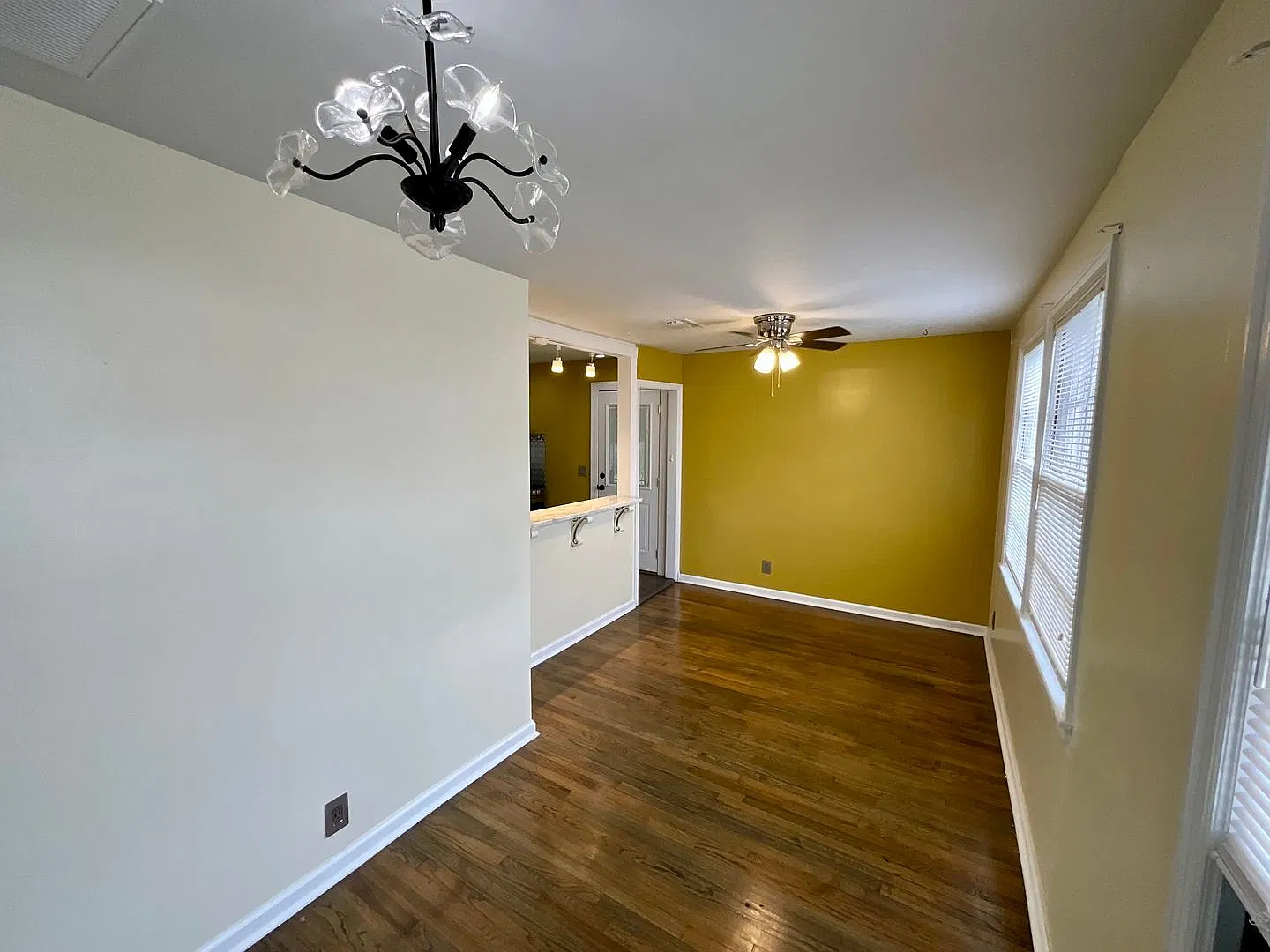 Freshly Renovated 2/1 in Marianna with Large Fenced Back Yard — Photo 4