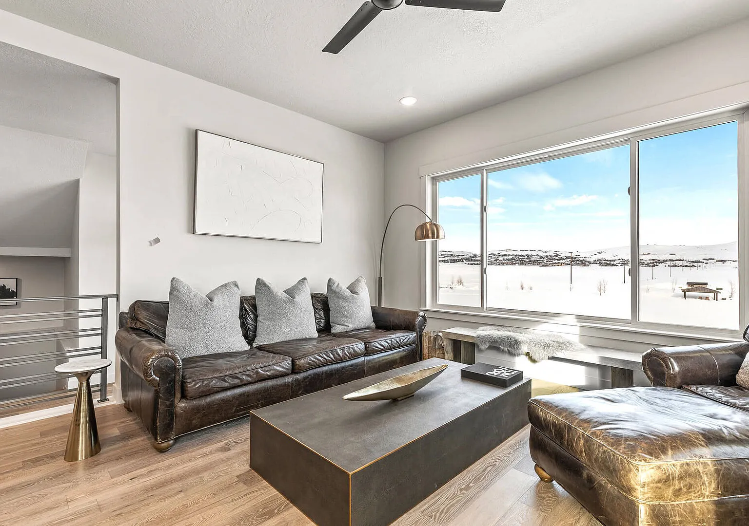 4 bed, 2882 sqft, $4,895 — Photo 3
