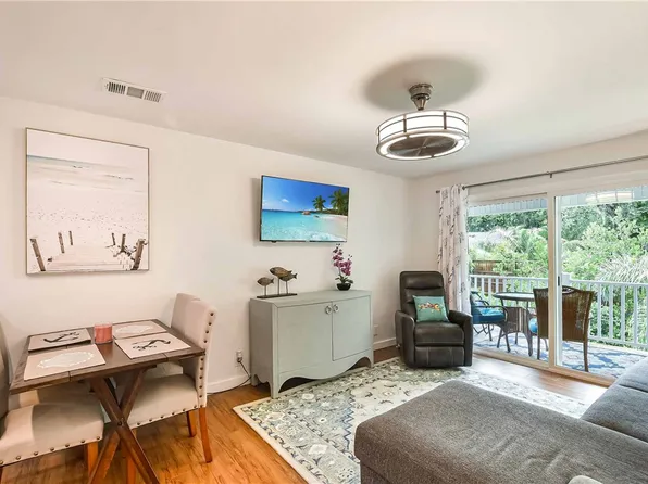 850 Mallery St APT E12, Saint Simons Island, GA 31522