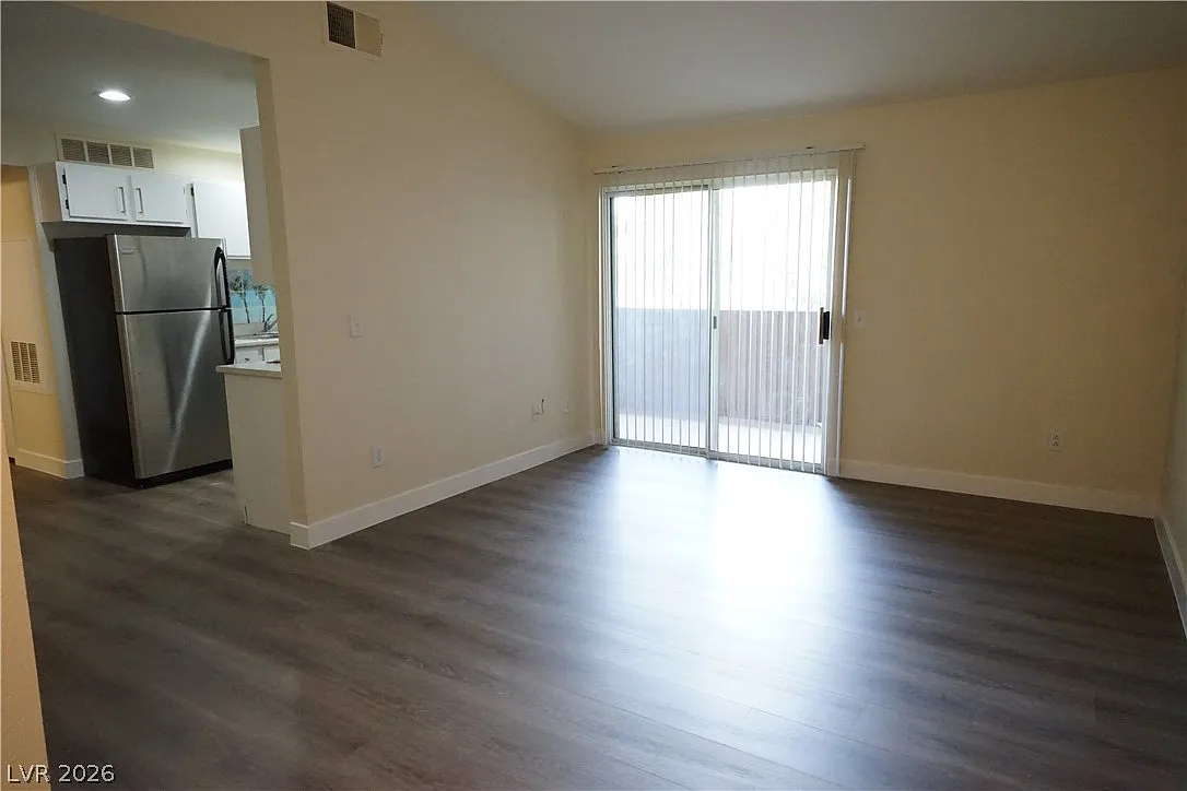 1 bed, 1.0 bath, 701 sqft, $1,295 — Photo 4
