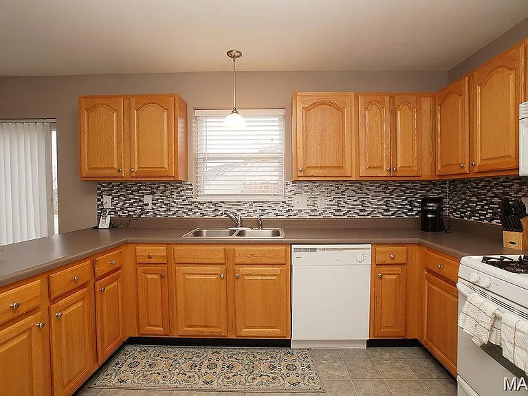 210 Stone Run Blvd — Photo 6