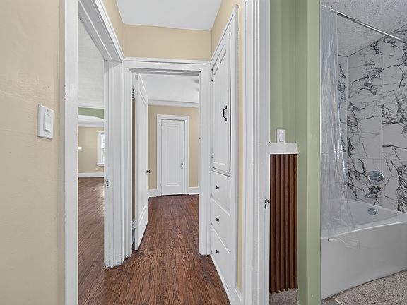 4th image of 4812 Chalmers Ave