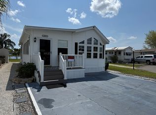 800 Kay Rd NE #1076, Bradenton, FL 34212