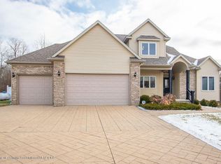 14331 S Kyle Rd, Haslett, MI 48840