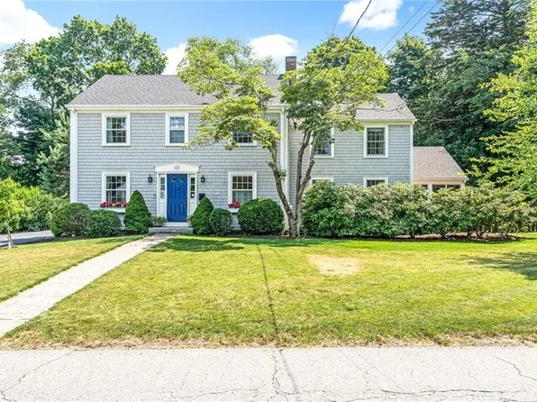 134 Ferry Ln, Barrington, RI 02806