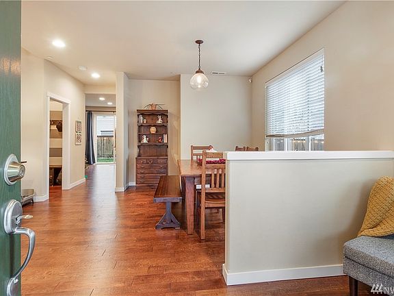 5th image of 11419 Ashton Ave E