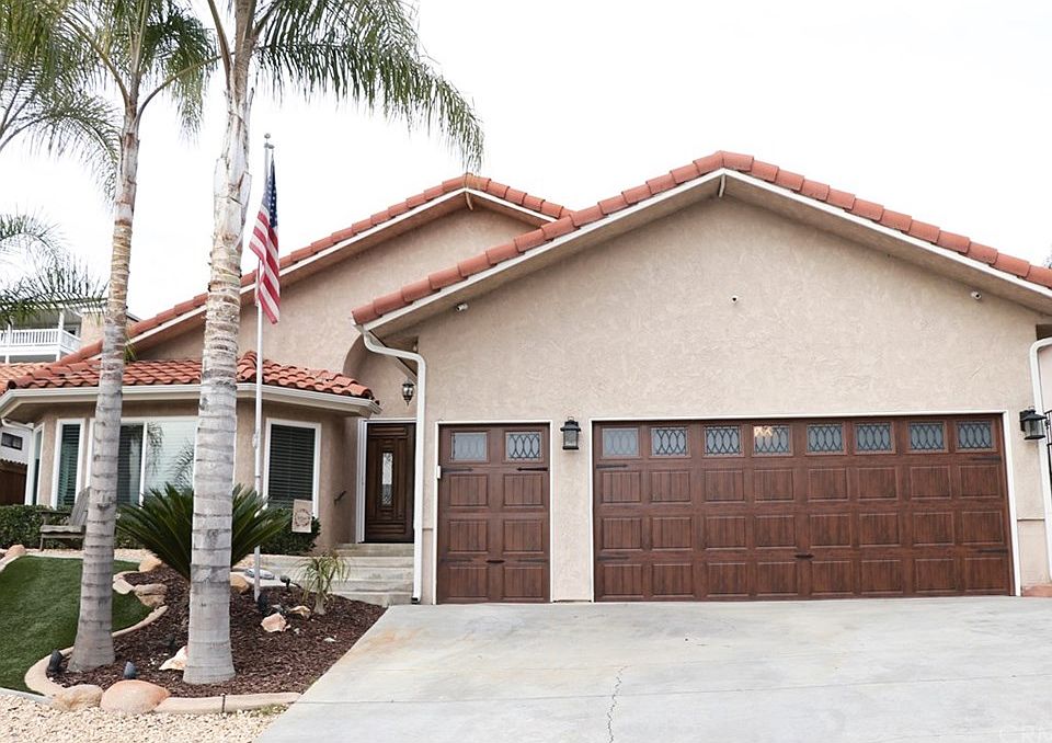 1st image of 22580 Canyon Lake Dr N