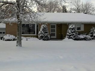 1617 E Lexington Blvd, Eau Claire, WI 54701