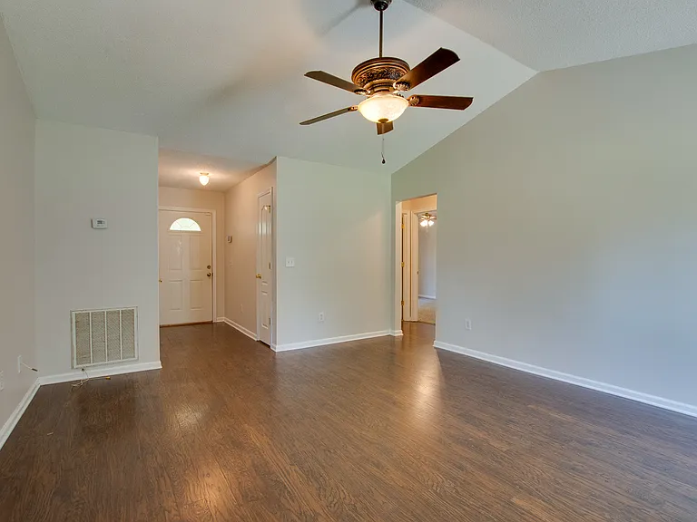 238 Barberry Ln — Photo 10