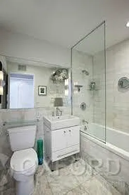 Rented by Oxford Property Group | media 7
