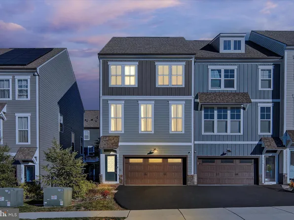 1681 Aspen Poplar Rd, Dumfries, VA 22026