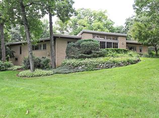 3507 Surrey Ln, Long Grove, IL 60047