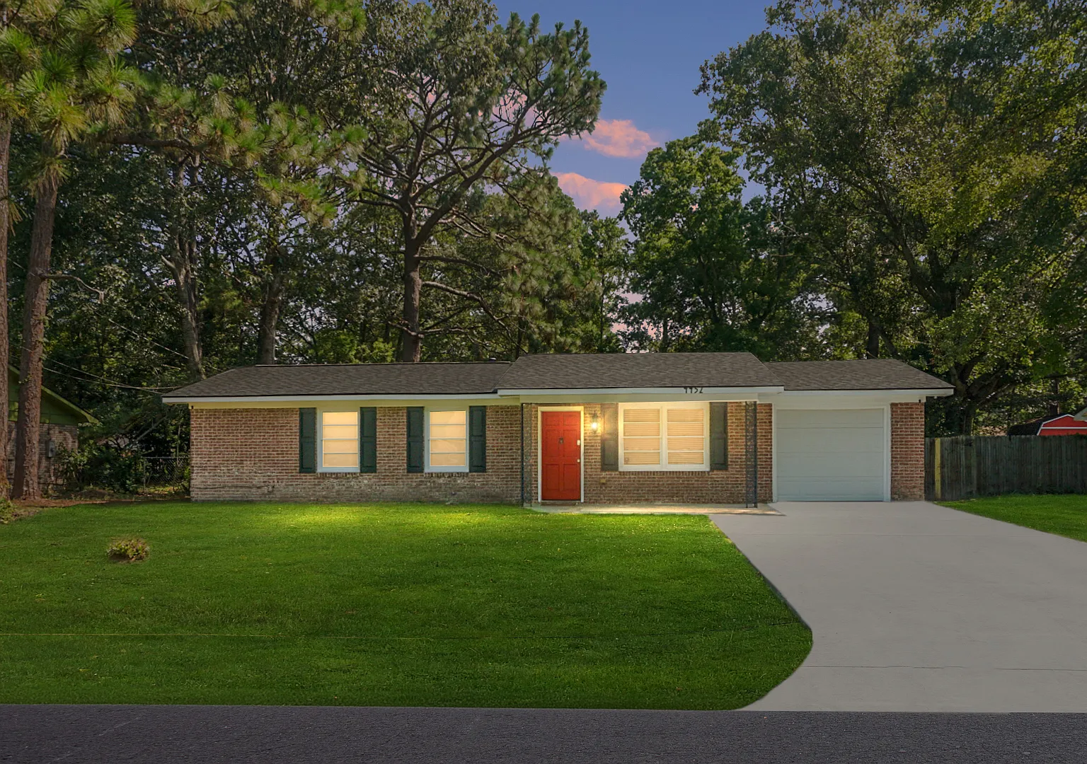 4452 Garwood Dr — Photo 1