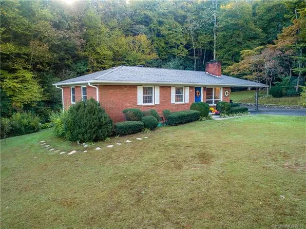 290 Jims Branch Rd, Swannanoa, NC 28778