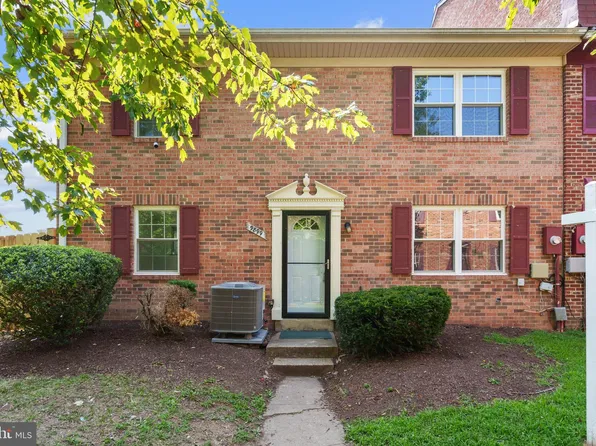 9899 Hagel Cir, Lorton, VA 22079