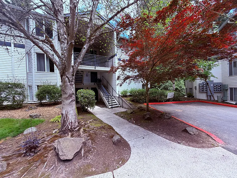 5142 SW Multnomah Blvd #H — Photo 17
