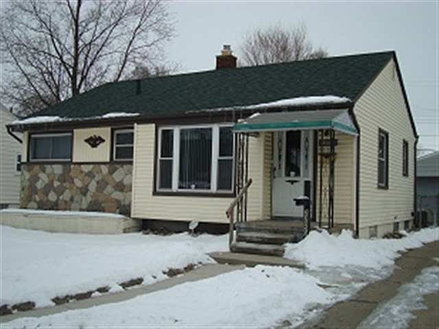 1st image of 23050 Rosewood St