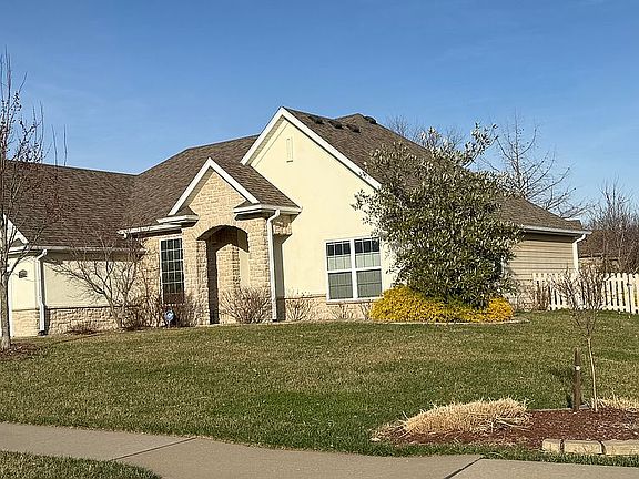 2nd image of 120 Reedsport Rdg