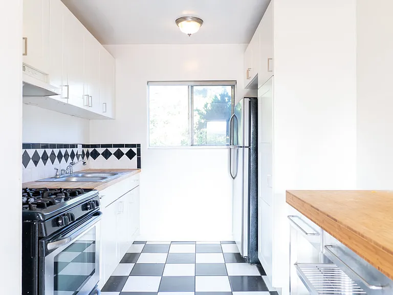 3501 Ellsworth St #6 — Photo 4