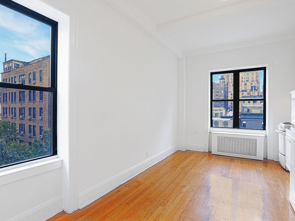 1st image of 19 W 69th St APT 706