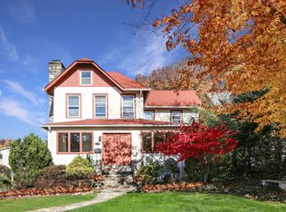 113 Brambach Rd, Scarsdale, NY 10583