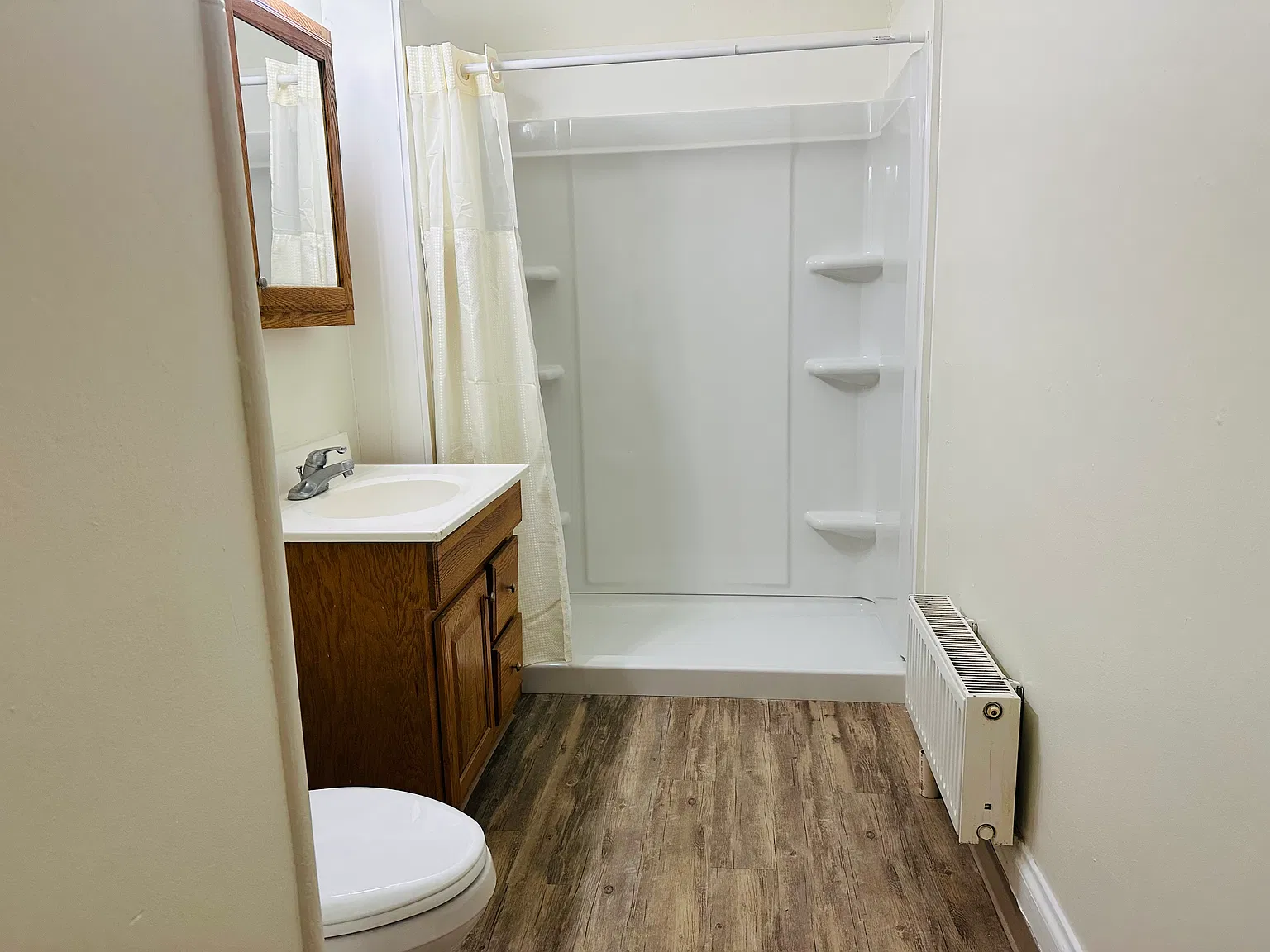 110 Heights Ct — Photo 3