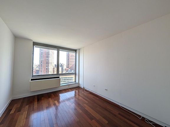 4th image of 1965 Broadway APT 16D