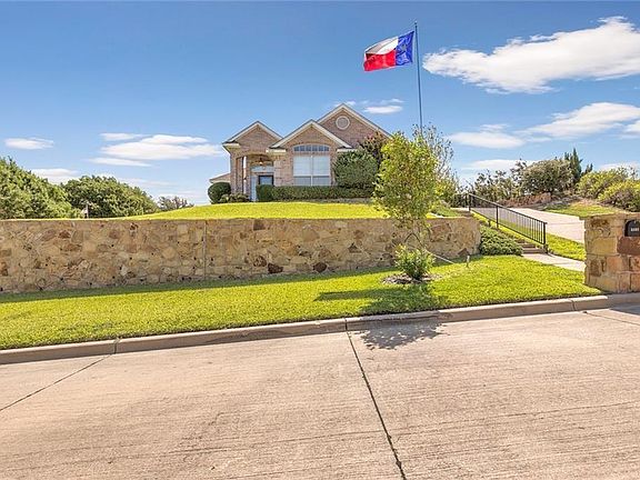 3rd image of 4401 Cambria Dr